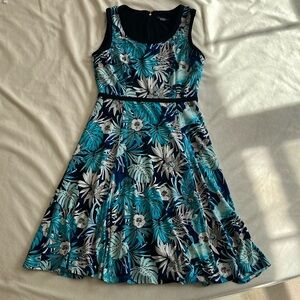 Tropical Floral Sleeveless Dress in Blue and Black